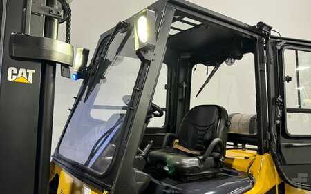 Propane Forklifts - CAT Lift Trucks GP35N (7)