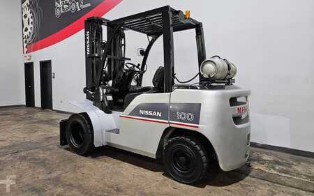 Propane Forklifts 2013  Nissan PF100 (2)