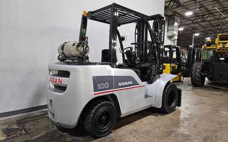 Propane Forklifts 2013  Nissan PF100 (3)