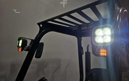 Carretilla elevadora diésel - Viper FD35F (10)