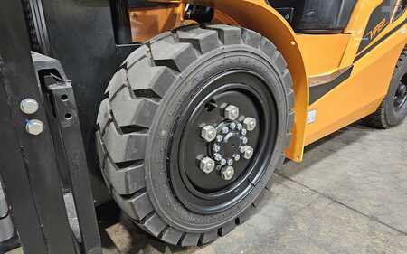 Carretilla elevadora diésel - Viper FD35F (19)