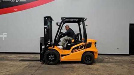 Carretilla elevadora diésel - Viper FD35F (25)