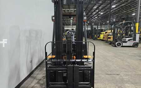 Carretilla elevadora diésel - Viper FD35F (7)