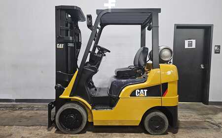 Gázüzemű targoncák 2013  CAT Lift Trucks 2C5000 (1)