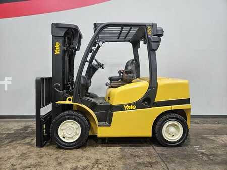 Diesel Forklifts 2017  Yale GDP080VX (1)