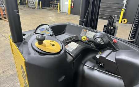 Reach Trucks 2018  Yale NR045EB (13)