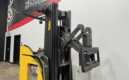 Reach Trucks 2018  Yale NR045EB (9)