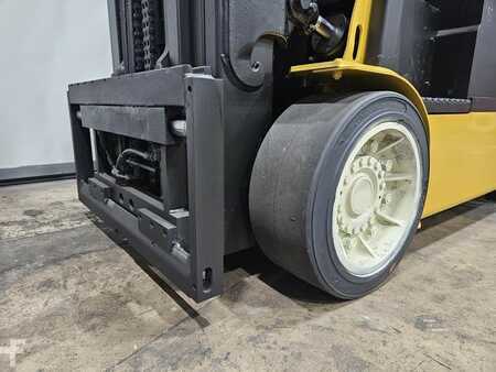 4 Wheels 2018  Yale ERC080VH (10)