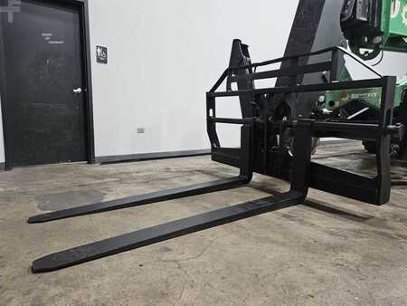Other 2016  SkyTrak 10054 (11)