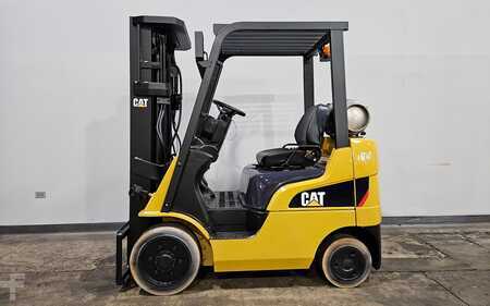 Propane Forklifts 2016  CAT Lift Trucks 2C4000 (1)