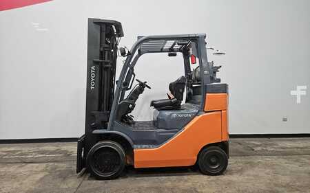 Carretilla elevadora GLP 2016  Toyota 8FGC35U-BCS (1)