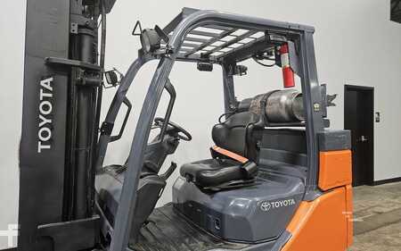 Carretilla elevadora GLP 2016  Toyota 8FGC35U-BCS (10)
