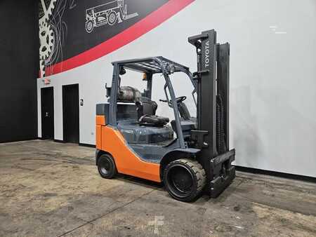 Carretilla elevadora GLP 2016  Toyota 8FGC45U-BCS (5)