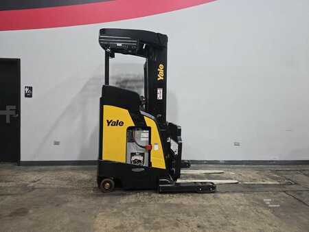 Carretilla retráctil 2022  Yale NR035DC (5)