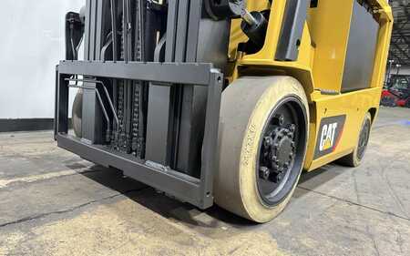4 Wheels 2016  CAT Lift Trucks EC25N (16)
