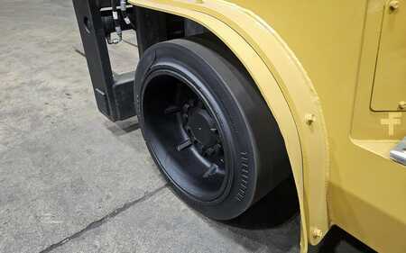 Propane Forklifts 2021  CAT Lift Trucks GC55K (20)