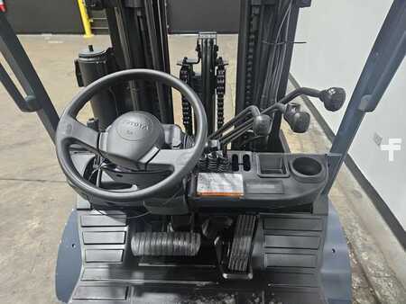 Other 2014  Toyota 8FGC35U (9)