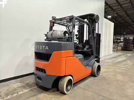 Montacargas GLP 2017  Toyota 8FGC55U-BCS (3)