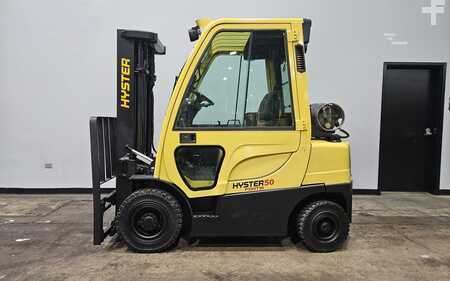 Propane Forklifts 2013  Hyster H50FT (1)