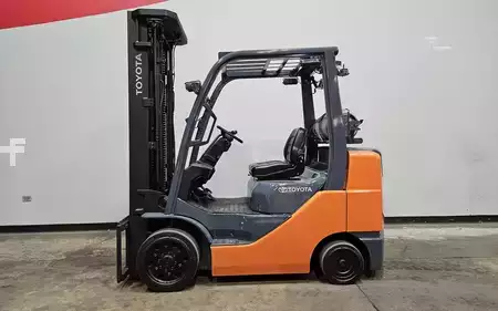 Montacargas GLP 2019  Toyota 8FGCU30 (1)