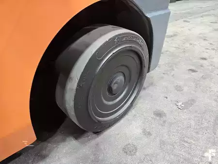 Propane Forklifts 2019  Toyota 8FGCU30 (19)