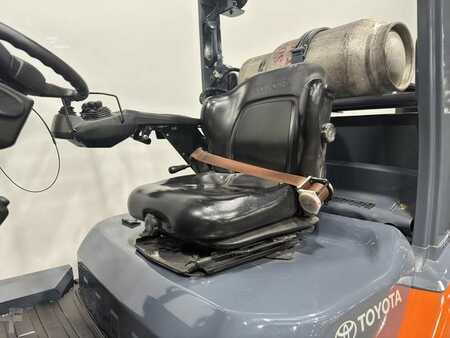 Carretilla elevadora GLP 2020  Toyota 8FGC45U-BCS (8)