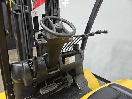 Propane Forklifts 2016  Yale GLP070VX (10)