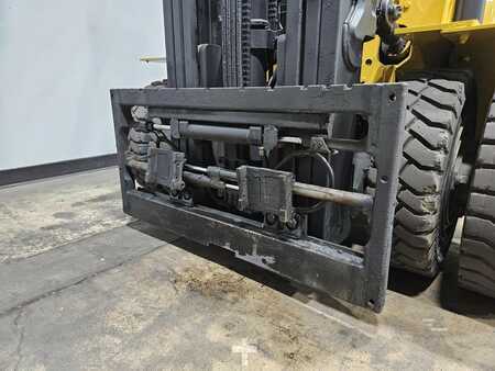 Propane Forklifts 2016  Yale GLP070VX (12)