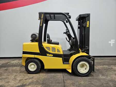 Propane Forklifts 2016  Yale GLP070VX (5)