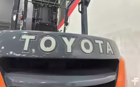 Montacargas diésel 2019  Toyota 8FD45U (18)