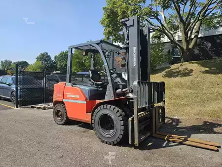 Diesel Forklifts 2018  Unicarriers PF100YD (18)