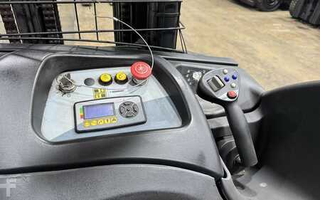 Reach Trucks 2018  Hyster N35ZDR (15)