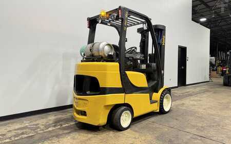 Propane Forklifts 2017  Yale GLC070VX (3)