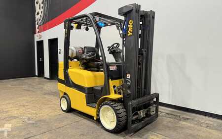 Propane Forklifts 2017  Yale GLC070VX (5)