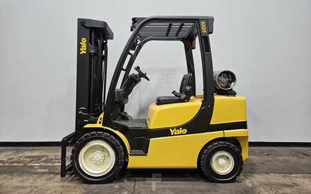 Propane Forklifts 2017  Yale GLP060VX (1)