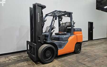 Propane Forklifts 2017  Toyota 8FGC70U (8)