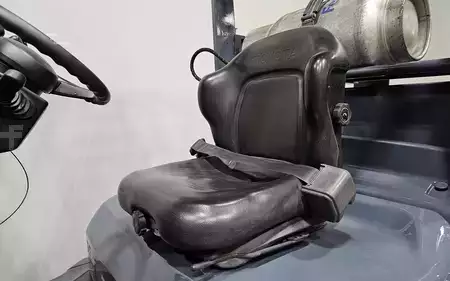 Montacargas GLP 2015  Toyota 8FGC45U-BCS (11)