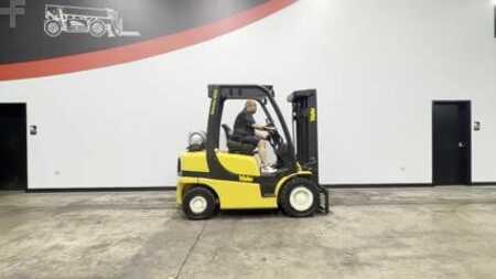 Propane Forklifts 2019  Yale GLP050VX (20)