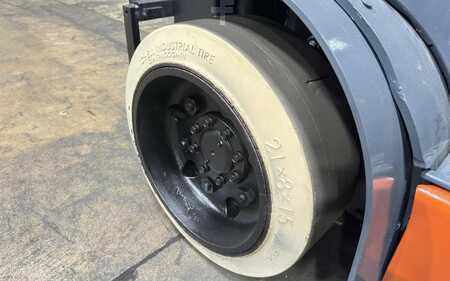 Carretilla elevadora GLP 2008  Toyota 8FGCU32 (16)