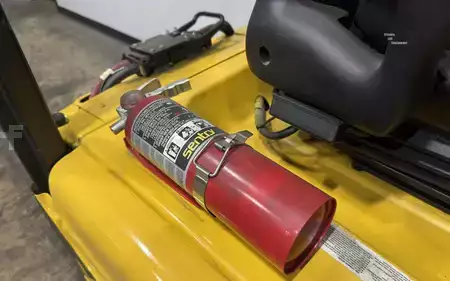 Montacargas Eléctrico (4 ruedas) 2020  Yale ERP035VT (9)