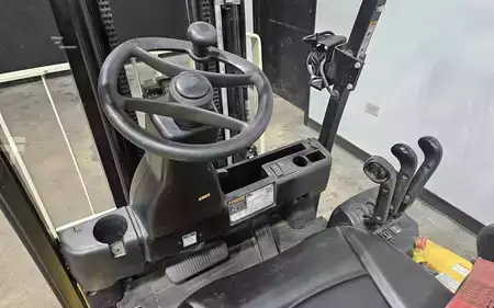 Montacargas Eléctrico (4 ruedas) 2020  Yale ERP035VT (11)