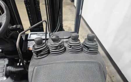 Carretilla elevadora GLP 2022  Toyota 8FGCU25 (13)