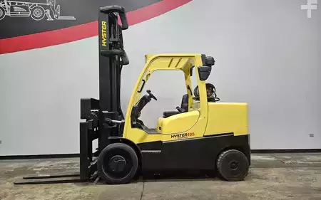 Propane Forklifts 2010  Hyster S155FT (1)