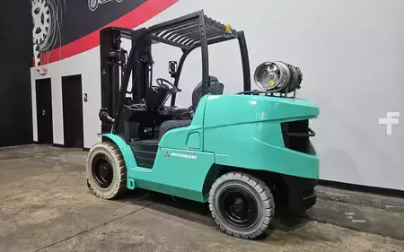 Propane Forklifts 2015  Mitsubishi FG50CN (2)