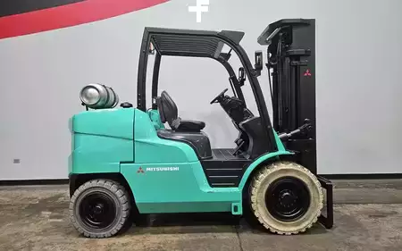 Propane Forklifts 2015  Mitsubishi FG50CN (5)