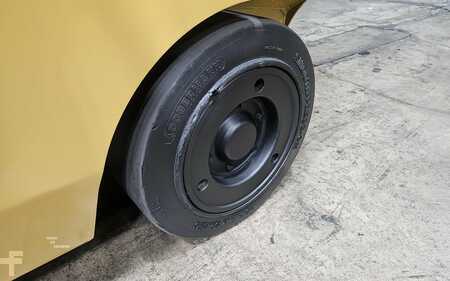 Propane Forklifts 2017  CAT Lift Trucks GC45K (17)