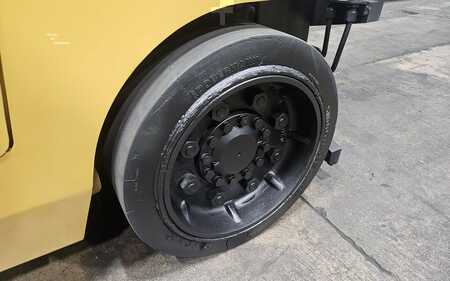 Propane Forklifts 2017  CAT Lift Trucks GC45K (22)