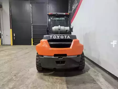 Propane Forklifts 2017  Toyota 8FG70U (2)