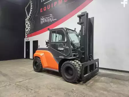 Propane Forklifts 2017  Toyota 8FG70U (5)