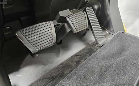 Propane Forklifts 2015  CAT Lift Trucks GP30N (13)